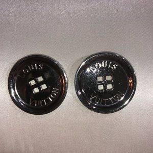 Loui double button brooches